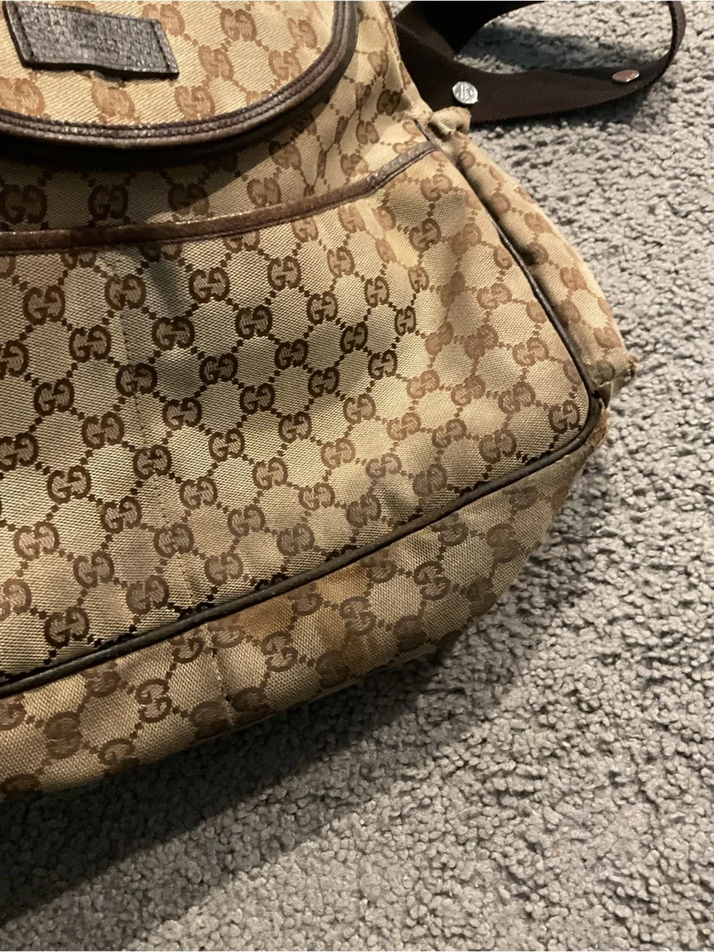 Gucci Vintage Monogram Diaper Messenger Laptop Bag Shoulder Crossbody Purse